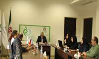 غیبت غیر موجه مسئولین فنی درکارخانه های تولید محصولات خوراکی / تعلیق پروانه مسئول فنی خاطی به مدت سه ماه را به دنبال دارد.