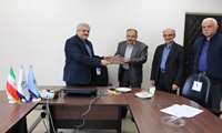 قدردانی از همکار بازنشسته معاونت غذا و داروی دانشگاه علوم پزشکی همدان