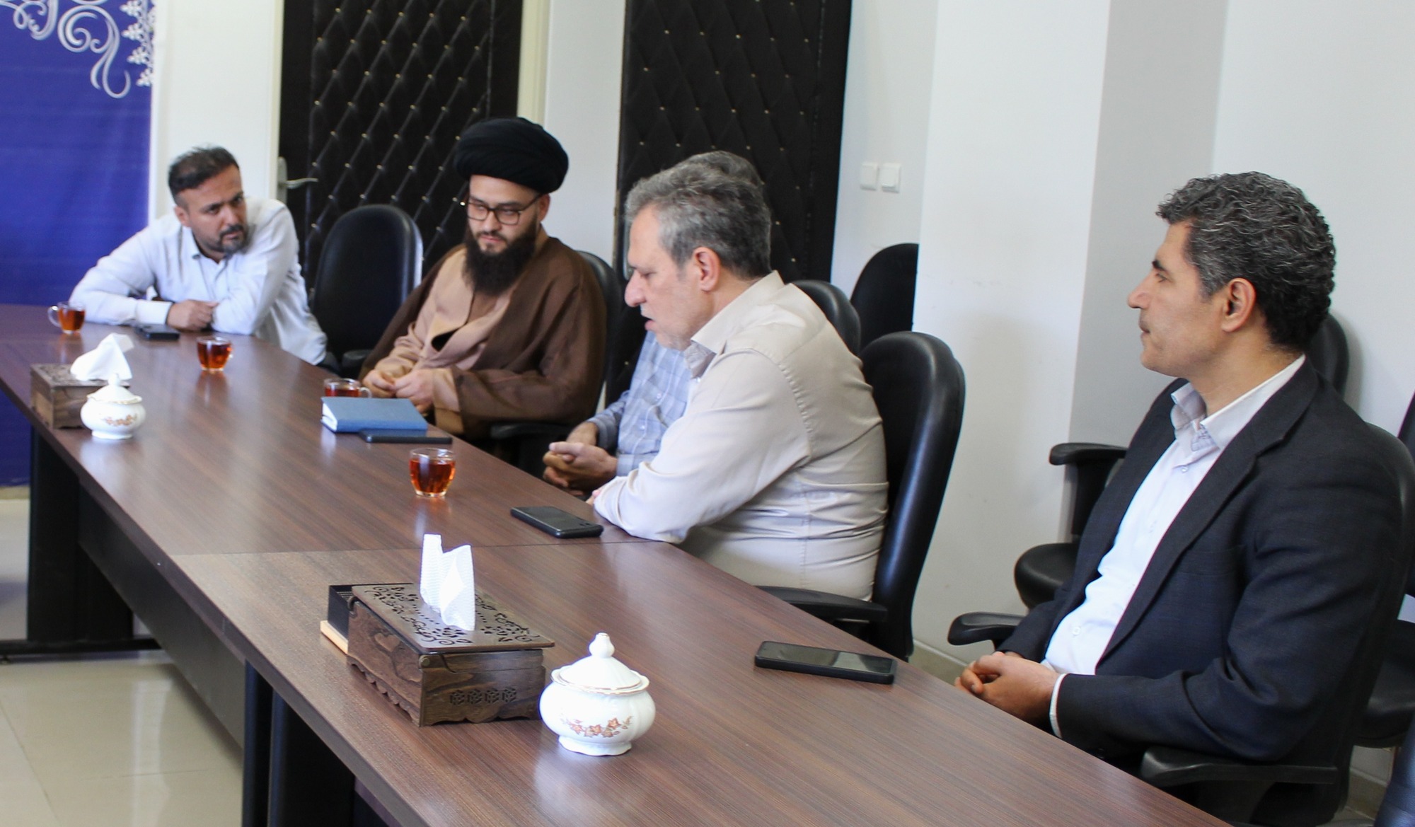 نخستین جلسه از کمیته فرهنگی  معاونت غذا و دارو